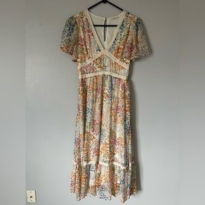 Kinsley Chiffon Midi Dress in Cream Floral